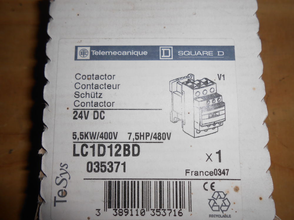CONTACTEUR DE PUISSANCE TELEMECANIQUE LC1 D12 BD (27) Bricolage
