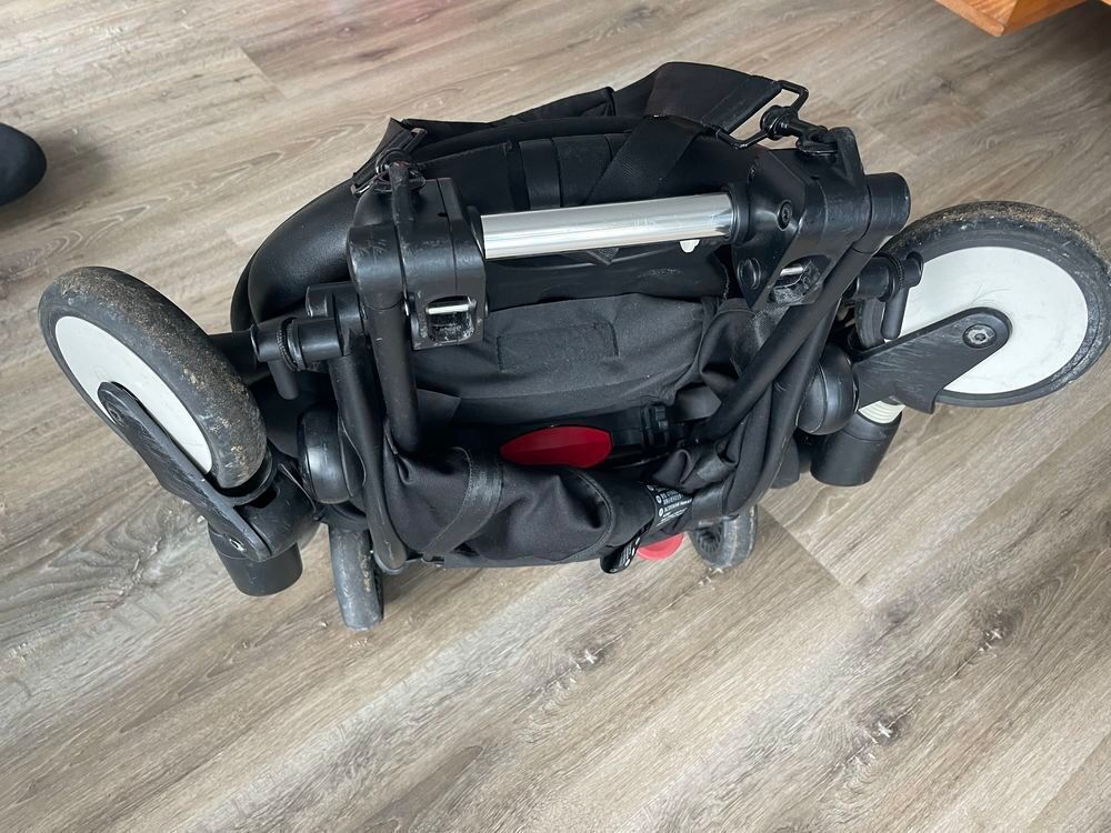 Poussette YOYO 3 en 1 Pu�riculture