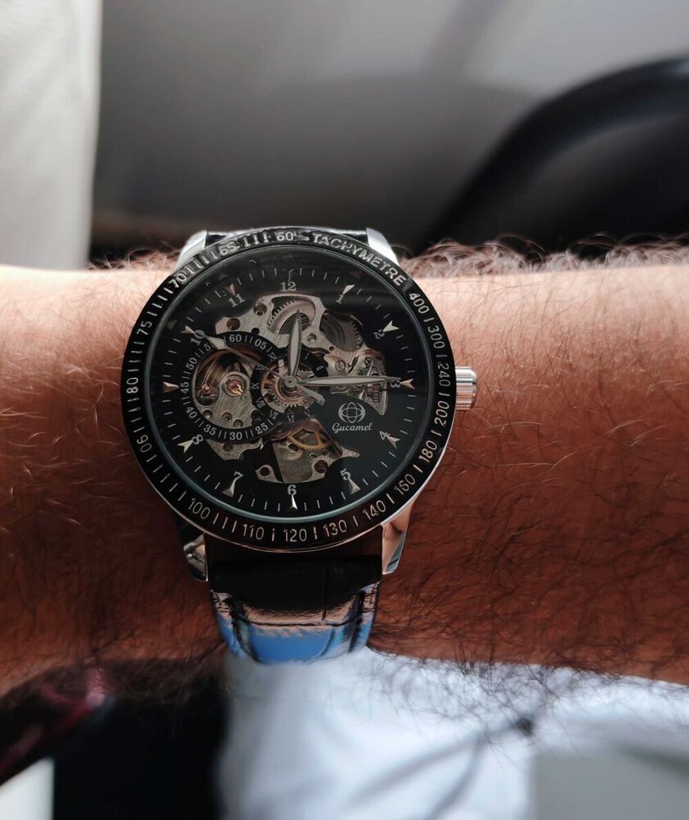 Montre automatique skeleton Gucamel €" m&eacute;canique visible €" excellent &eacute;tat Bijoux et montres