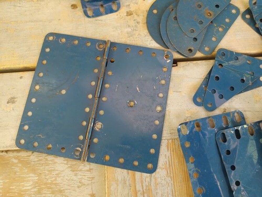 Ancien Jeu Meccano Pi&egrave;ces Accessoires Plaques Divers Lot 01 