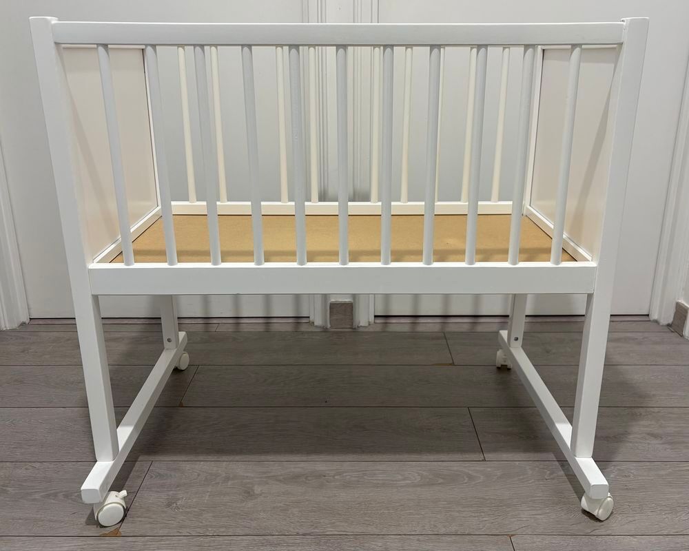 Lit berceau blanc en bois 80x40 cm, vendu avec linge de lit Mobilier enfants