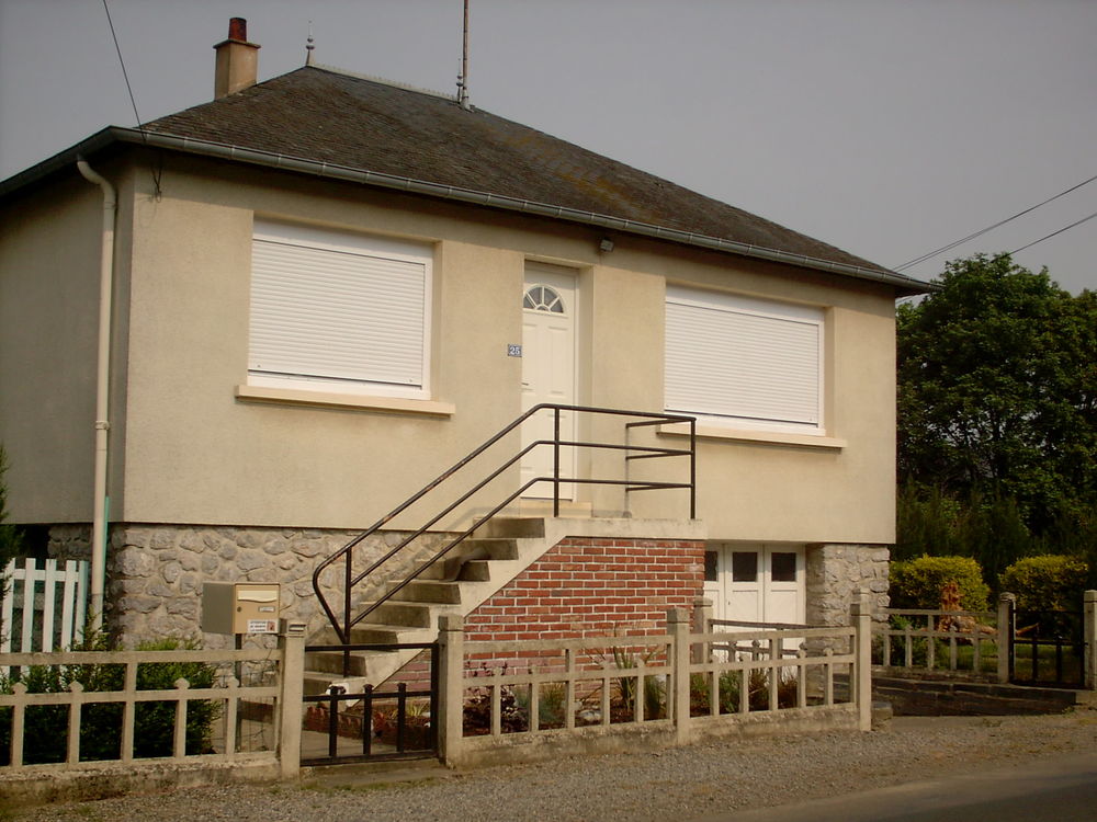 Vente Maison petite maisons sur terrain 750m2 Ballée