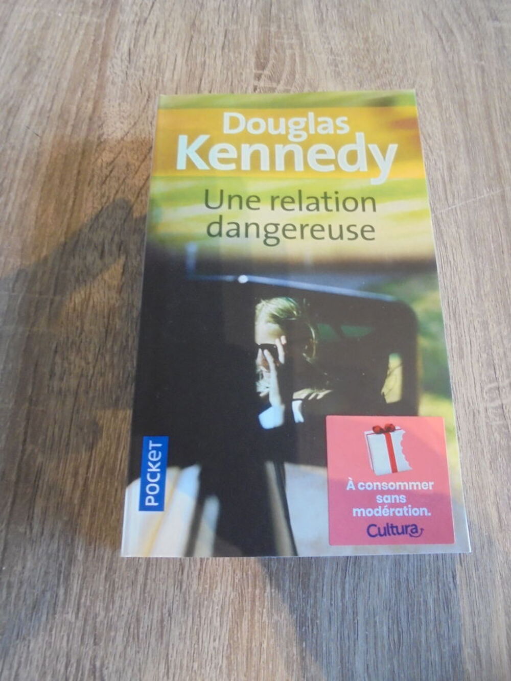 Une relation dangereuse (103) Livres et BD