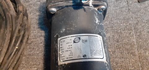 pompe 100 Saint-Quentin (02)