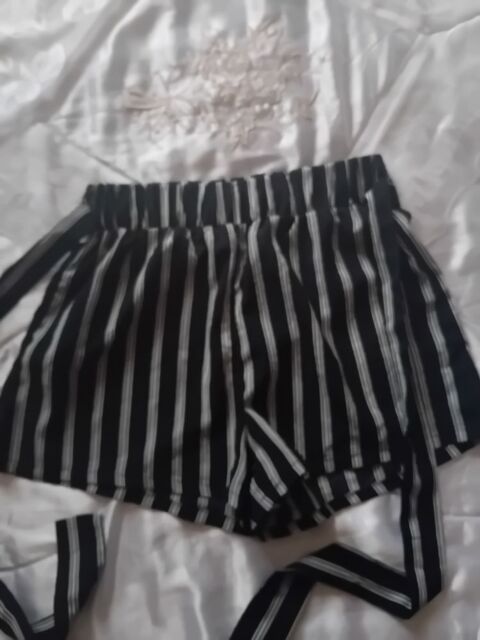 SHORT FEMME TAILLE S SHEIN 1 Chaumont (52)