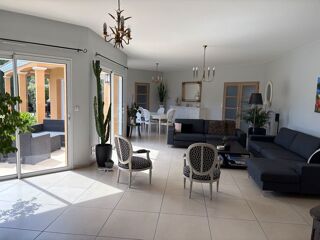  Maison � vendre 7 pi�ces 204 m�