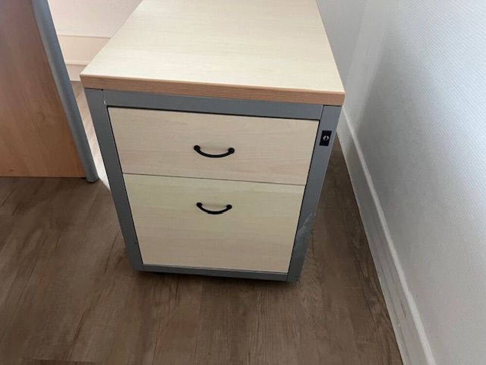 Bureau individuel + servante Meubles