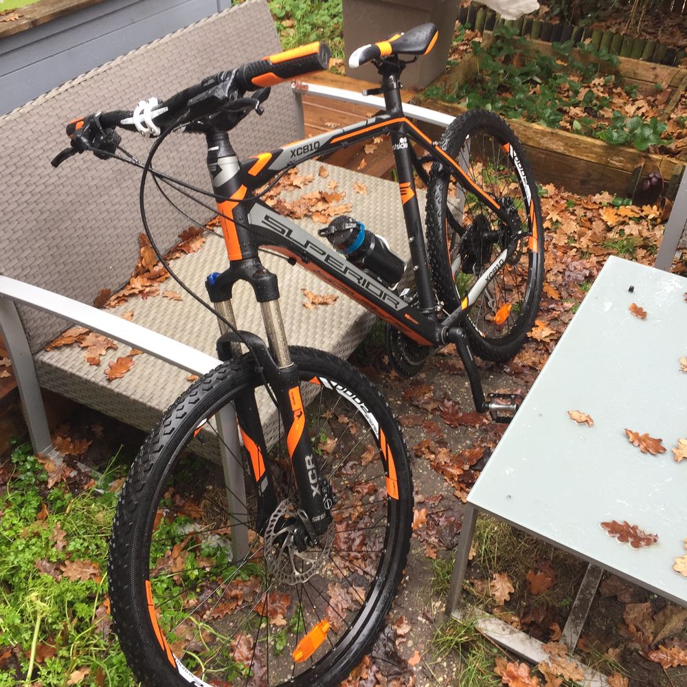 Vtt XC810 marque Superior Meubles