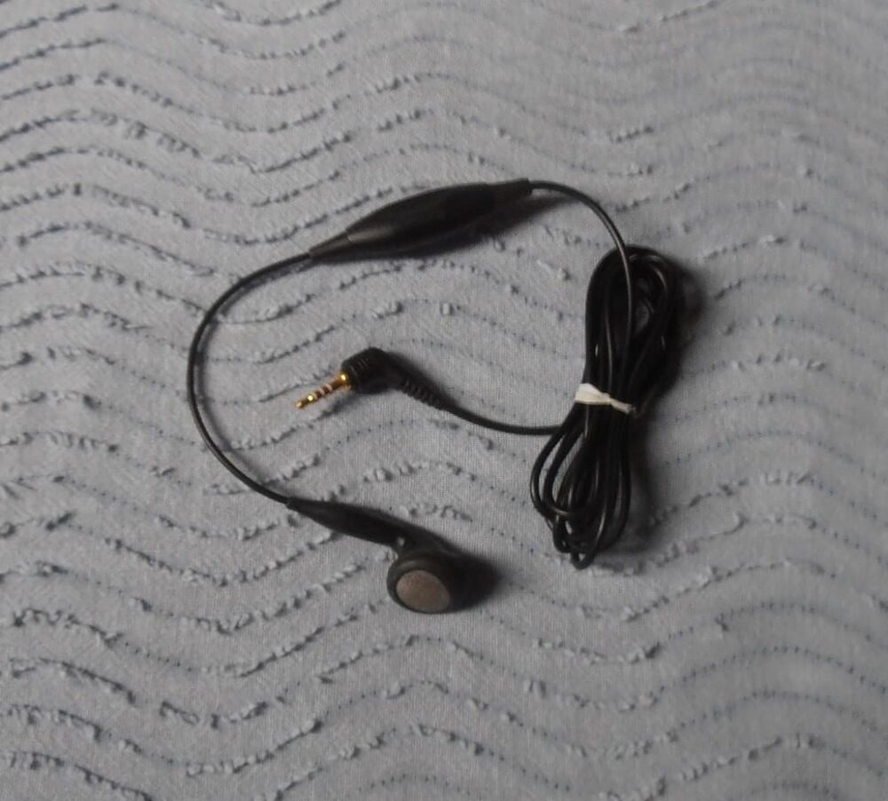 Casque/ &eacute;couteurs audio intra-auriculaire couleur noir NEUF
Audio et hifi