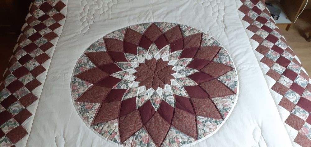 COUVRE-LIT EN PATCHWORK FAIT MAIN Meubles