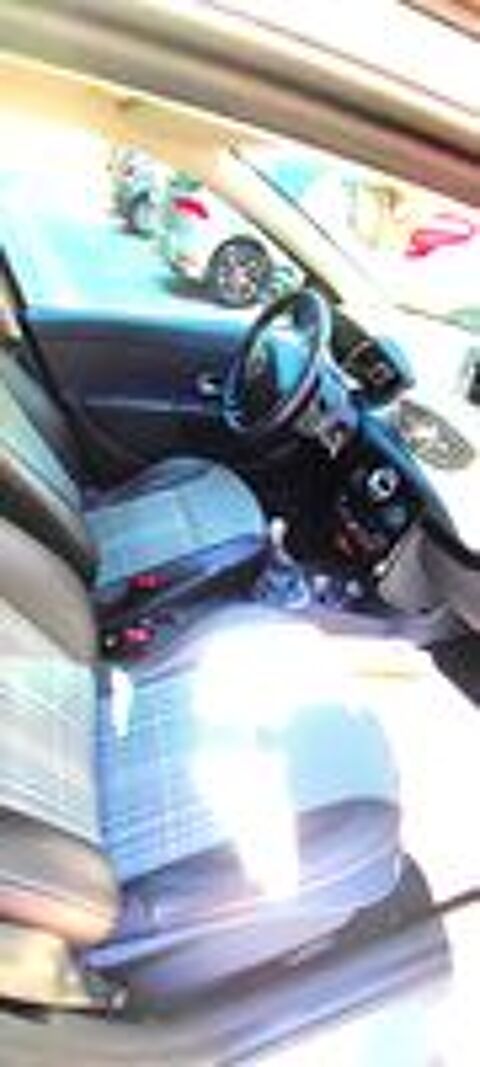 Clio III Tce 100 eco2 SL XV De France 2012 occasion 83400 Hyères