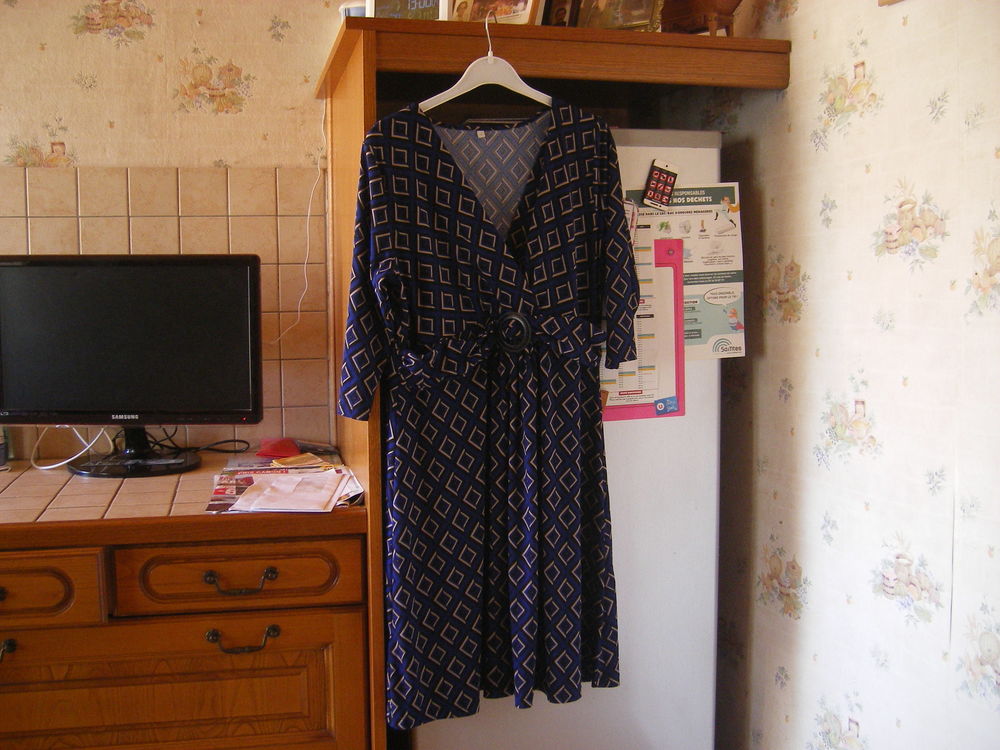 lot de robe mi saison V�tements