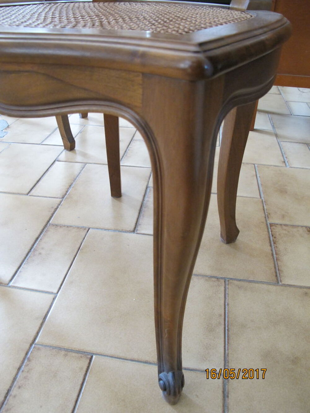 Chaise Noyer massif Meubles