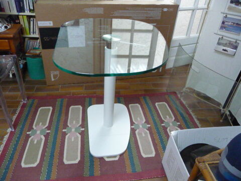 Table de repas relevable PIAZZA 450 Juan Les Pins (06)