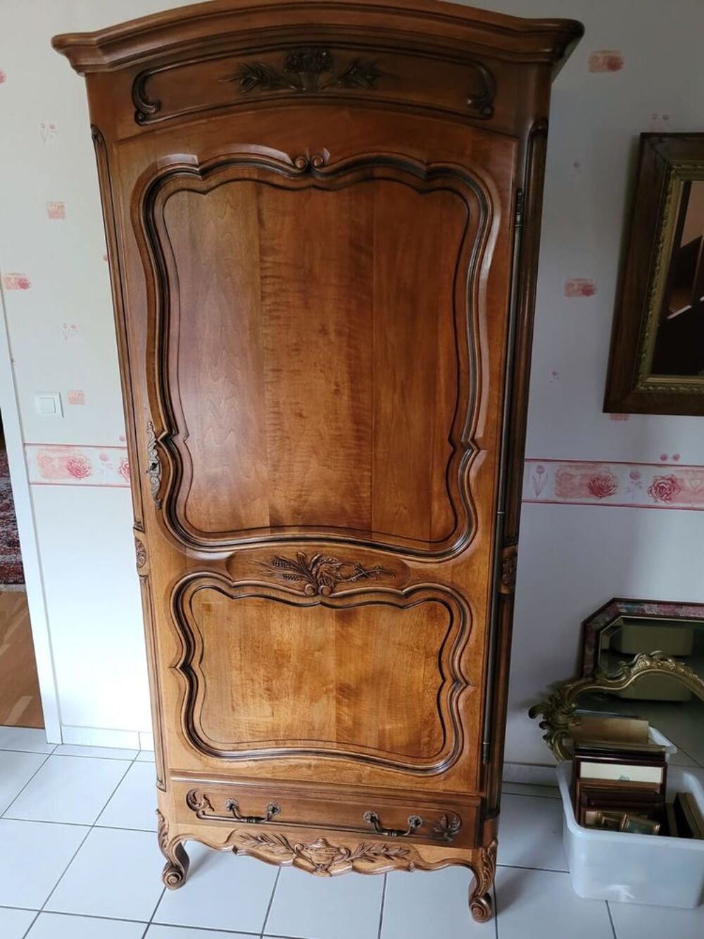 Armoire penderie style r&eacute;gence Meubles