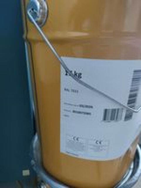   deux pots de sika 400 N elastic neufs 