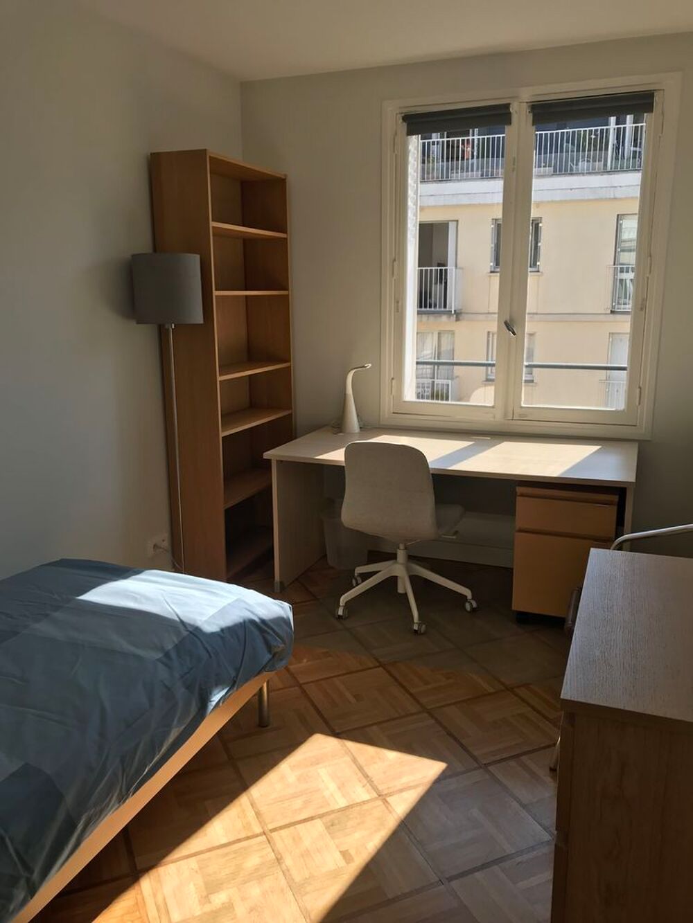 Location Colocation Chambre meublée d'étudiant(e) avec cuisine toute équipée Versailles