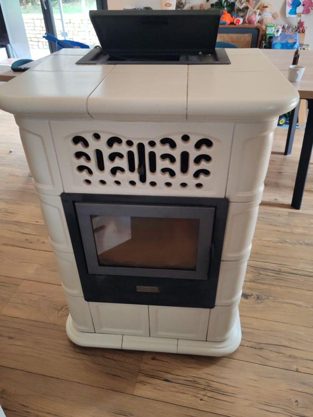 Po&ecirc;le a granul&eacute;s Bricolage