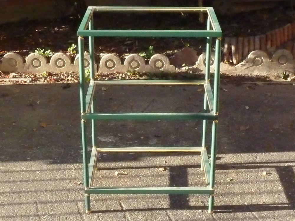 Meuble m&eacute;tal / verre Meubles