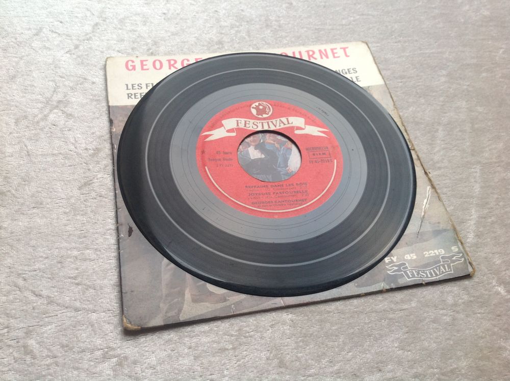 GEORGES CANTOURNET DISQUE 4 TITRES Envoi Possible
CD et vinyles