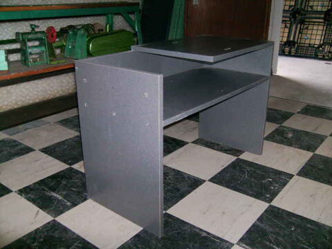 Petit bureau pour enfants � 2 �tages 25 Wolxheim (67)