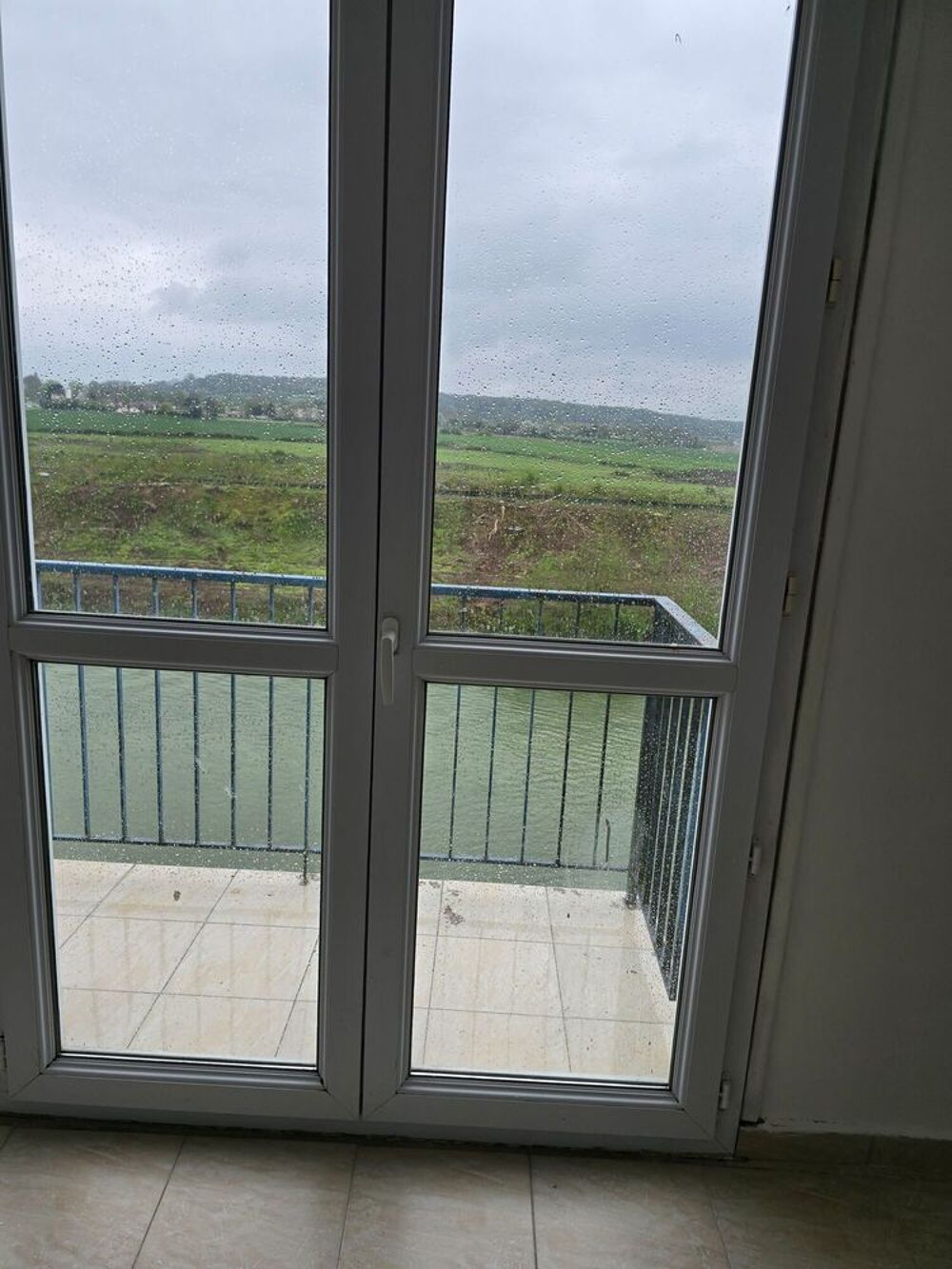 Vente Appartement Appartement 3 pièces  loué 760 € Noyon