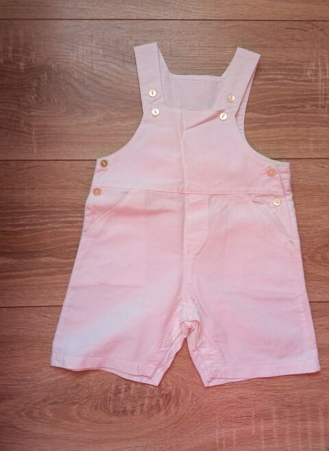 SHORT SALOPETTE SANS MARQUE 6 MOIS 6 Villiers (86)
