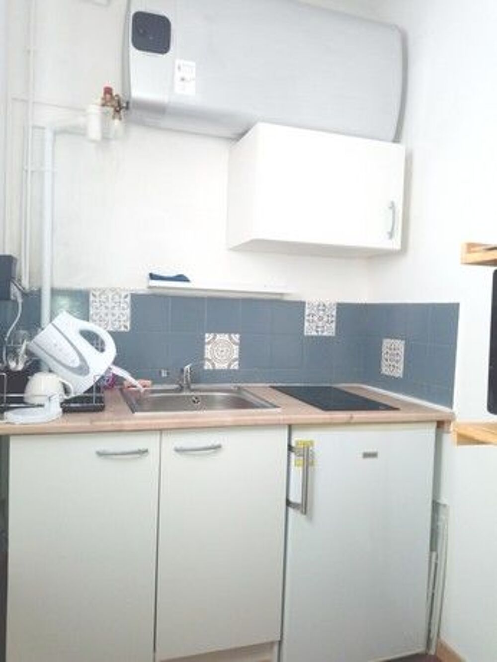 Location Appartement Studio meublé 25 M² Nîmes