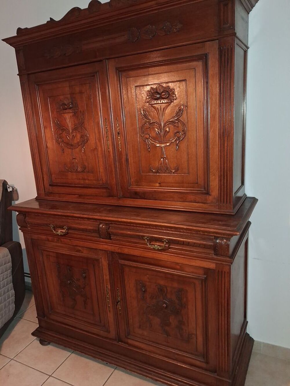 buffet vaisselier. Meubles