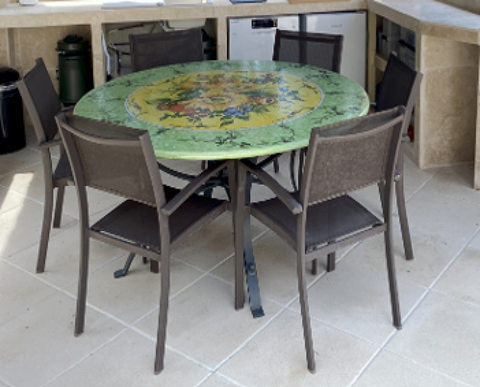 Table céramique ronde signée , La Colle-sur-Loup (06)