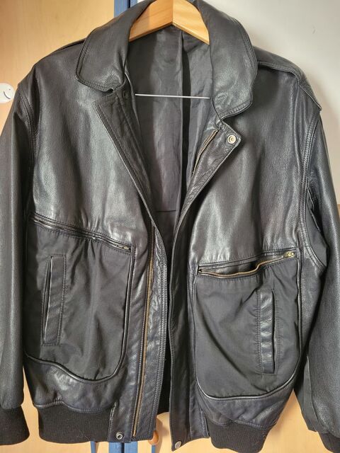 Blouson 2 matières  cuir et dos tergal, 15 Saint-Quentin (02)