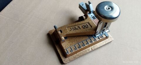 AGRAFEUSE JAKY 60 Elbeuf (76)