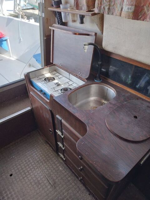 Bateaux à moteur Pêche-promenade 1983 occasion Capdenac 46100