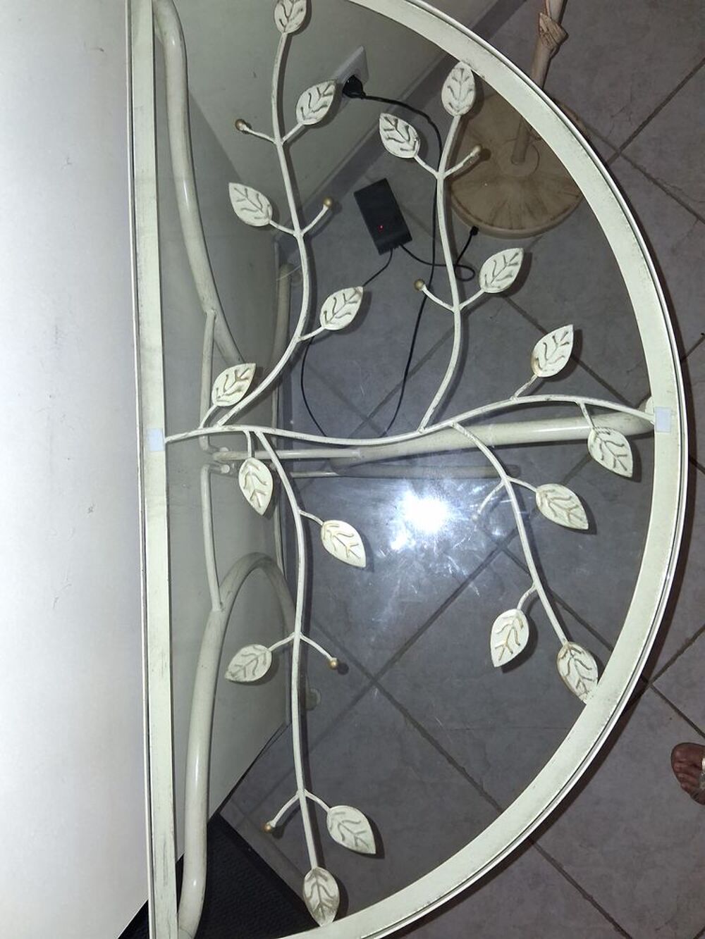 Console demi lune, miroir et lampe en fer forg&eacute; Meubles
