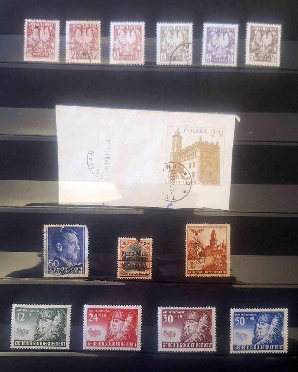 S&eacute;rie de timbres de collection de Pologne D 