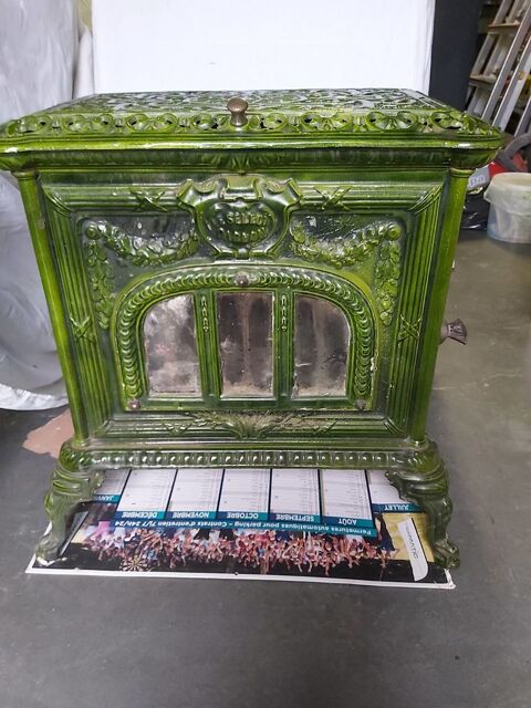 Poêle à bois. Paris 15 (75)