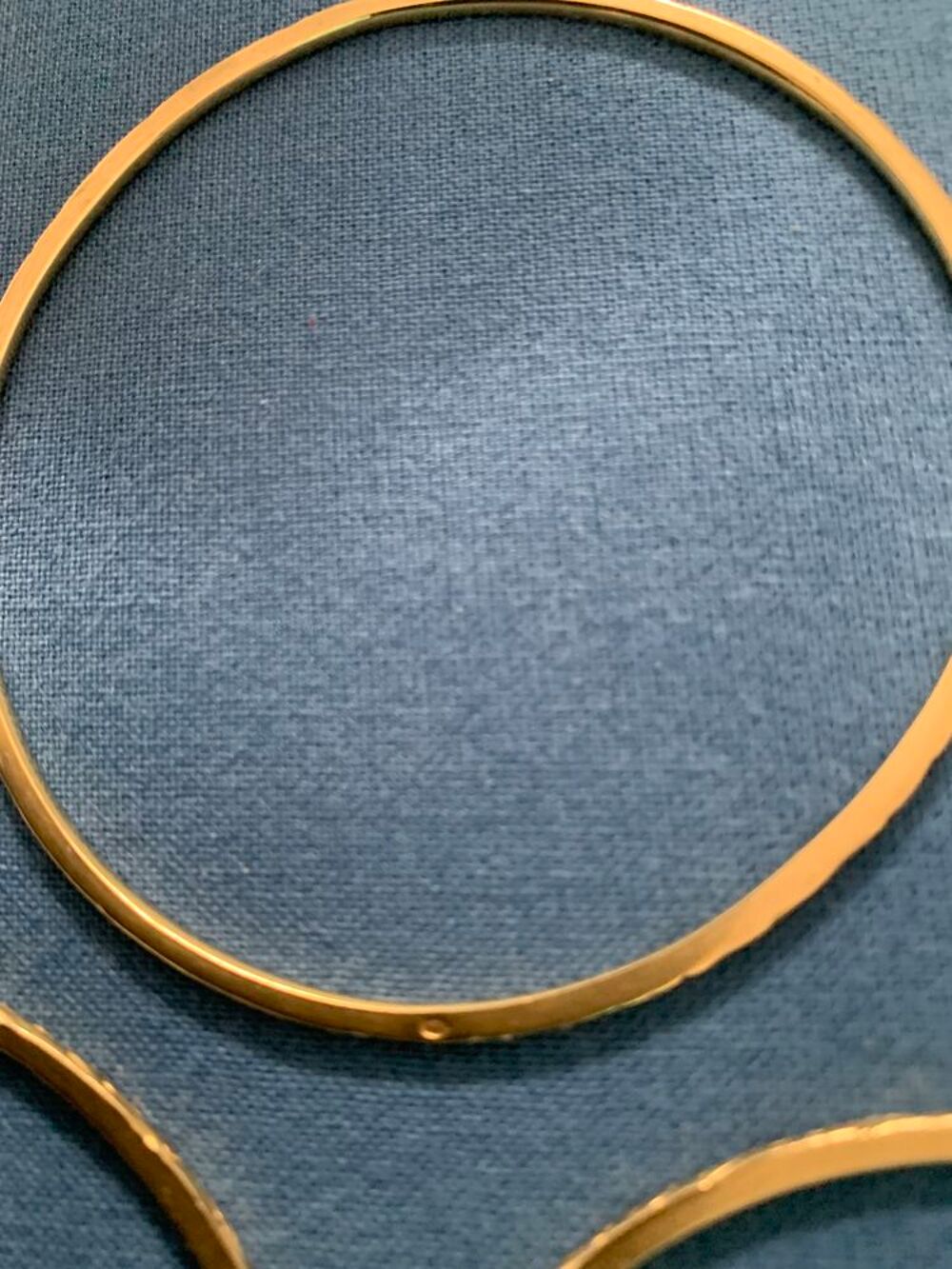 MAGNIFIQUES : 7 JONCS ( BRACELETS) CISEL&Eacute;S EN OR PLEIN Bijoux et montres