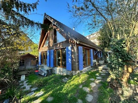   Maison en bois atypique et pleine de charme, 3 chambres Maison - 5 pi�ce(s) - 109 m�