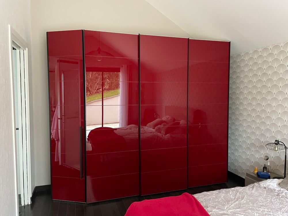 Armoire dressing 3 coulissants + 1 porte rouge bordeaux t Meubles