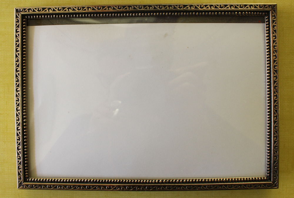 Cadre photo design scandinave, verre bomb&eacute;
sertissage laiton Dcoration