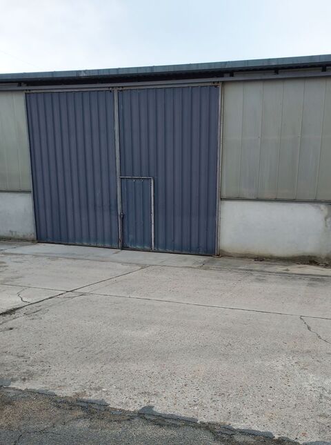   Local d'activit� 200m2 
Chaingy  Atelier - 1 pi�ce(s) - 200 m�