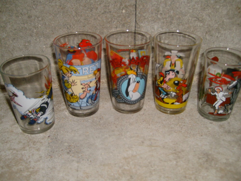 Verres ancien a moutarde Décoration