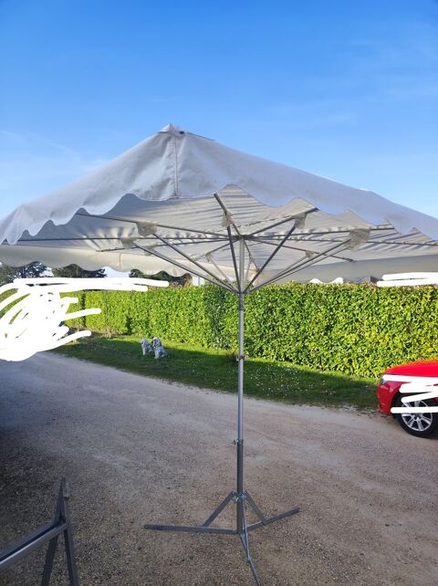 Parasol forain avec pied 250 38540 Valencin