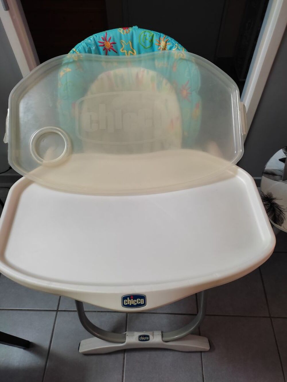 Chaise hautes enfants. Puériculture