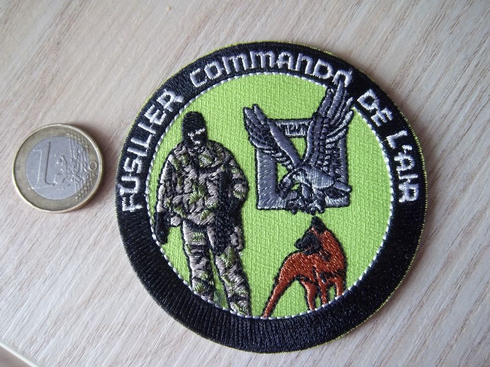 obsol&egrave;te ! &eacute;cusson collection militaire fusilier commandos 