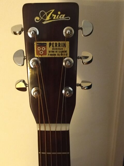 GUITARE ACOUSTIQUE FOLK 240 Yvignac-la-Tour (22)