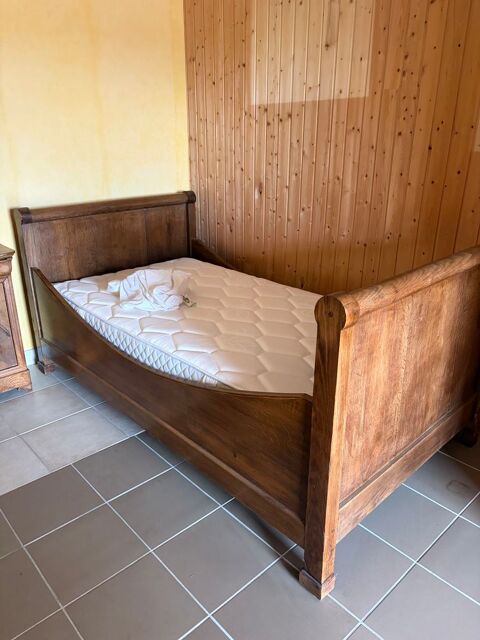 Lit bateau en bois massif avec matelas neuf 80 Marnay (70)