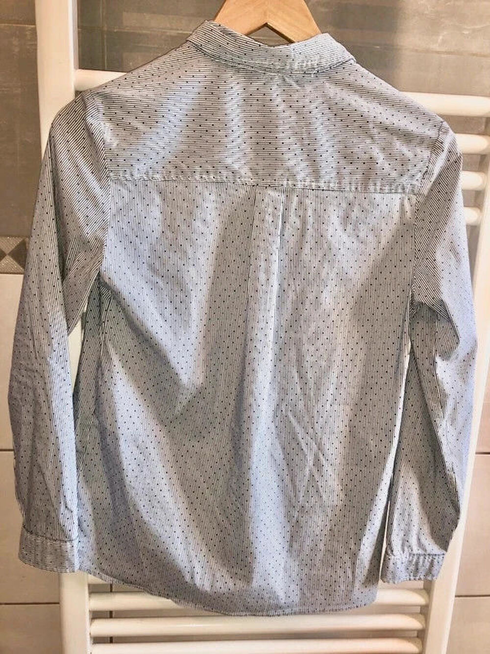 Chemise Cache Cache taille S en parfait &eacute;tat &agrave; 10 euros
Vêtements