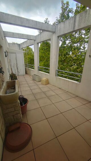  Appartement à louer 3 pièces 92 m²