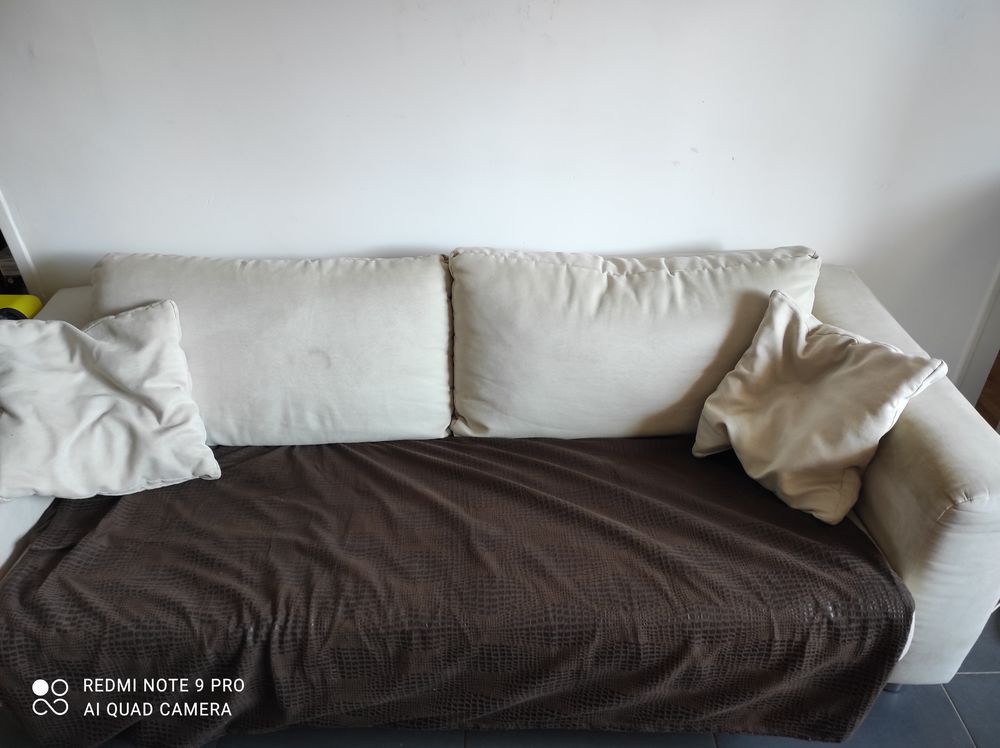 Canap&eacute; avec coussin Meubles
